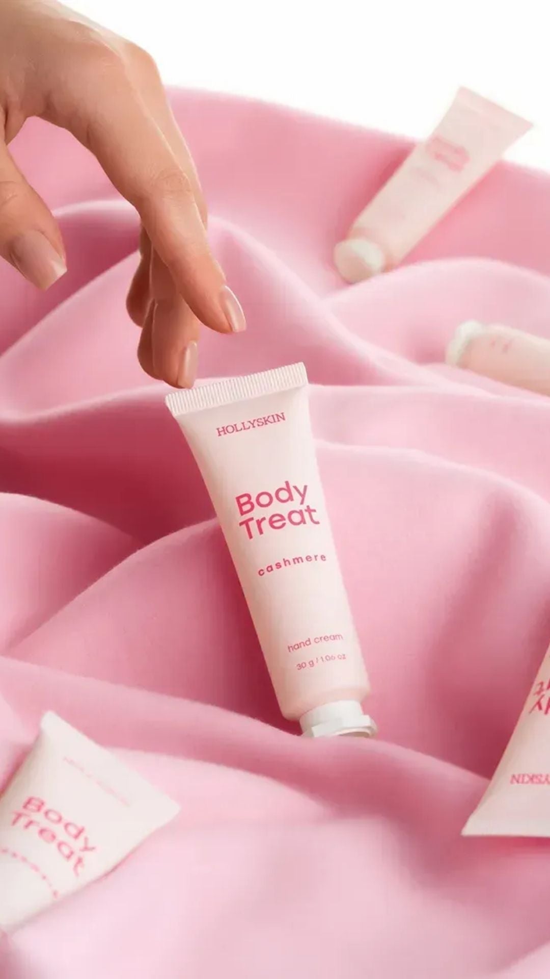 Живильний крем для рук Body Treat Cashmere, HOLLYSKIN