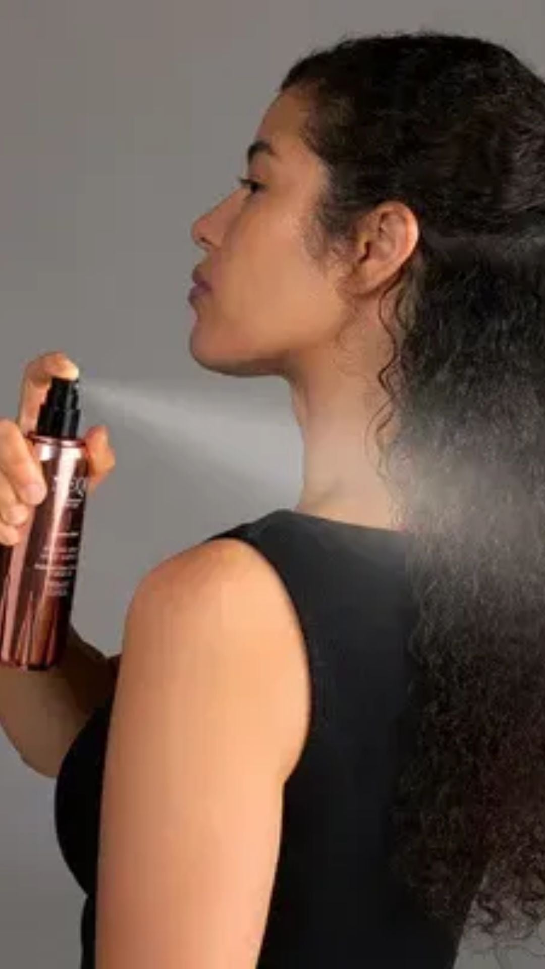 Спрей для блиску та глибокого зволоження Diamond Glass Ultimate Styling Spray, NEQI на GM