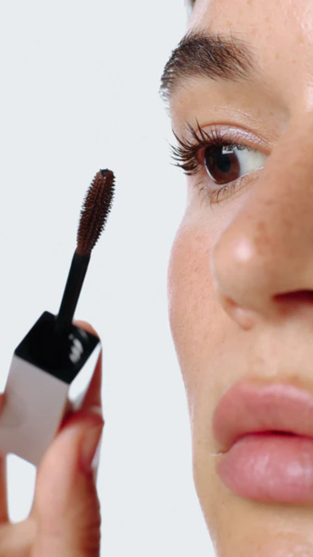 Термотуш-сироватка BROWN TERMO MASCARA with peptides, Unico