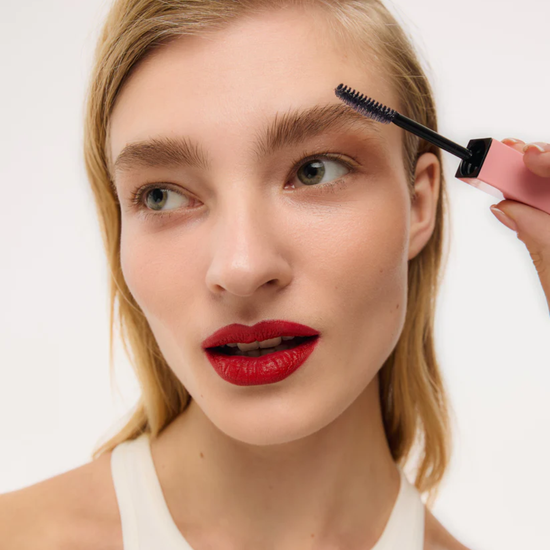 Прозорий гель-скульптор для брів з доглядаючими властивостями Sculpt & Care Brow Gel, UNICO