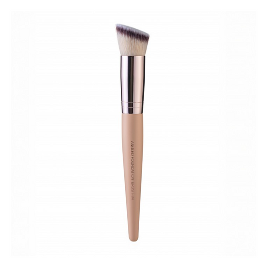 Пензлик для тональної основи скошений, NEVERTI