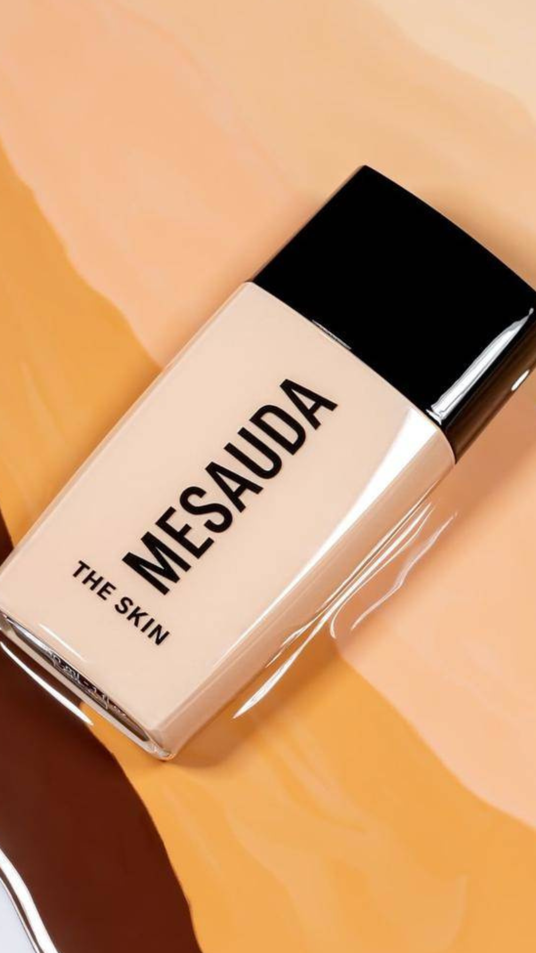 Сяюча зволожуюча тональна основа The Skin SPF 15 30ml, MESAUDA
