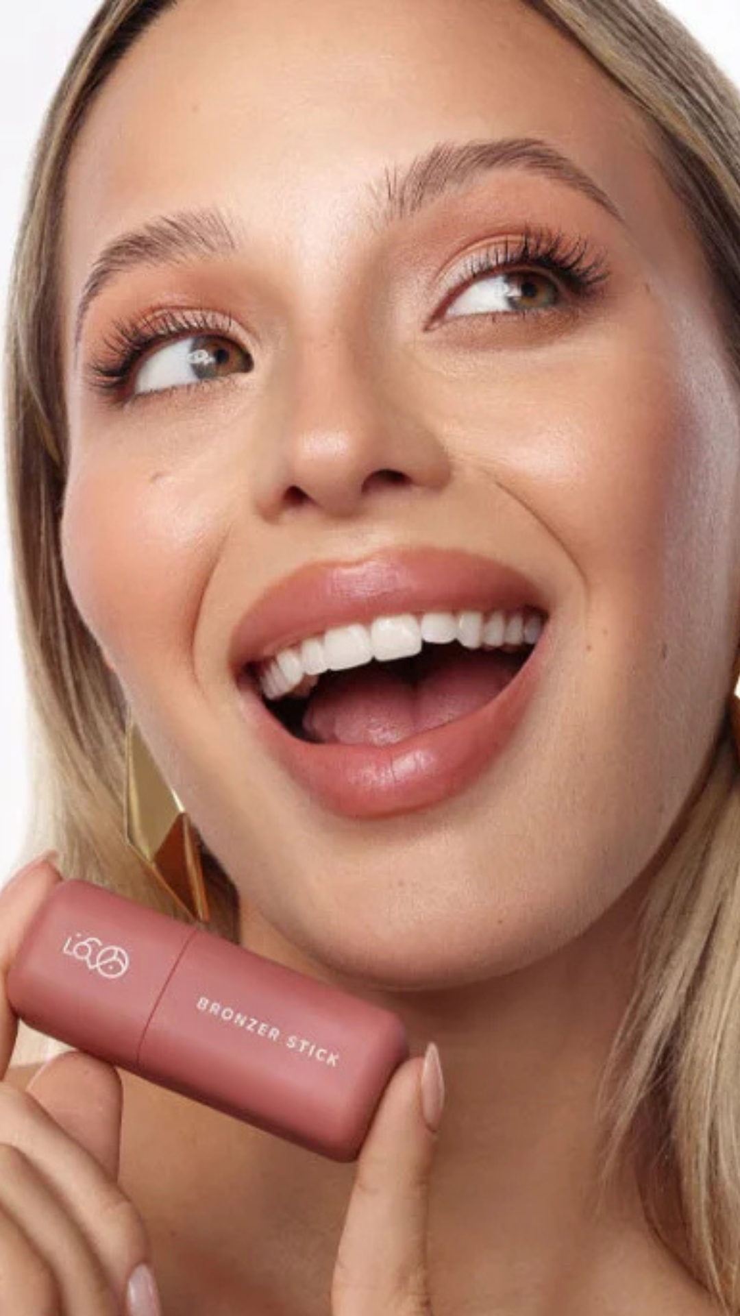 Кремовий бронзер-стік для обличчя Creamy Bronzer Stick 5gr, Lovro