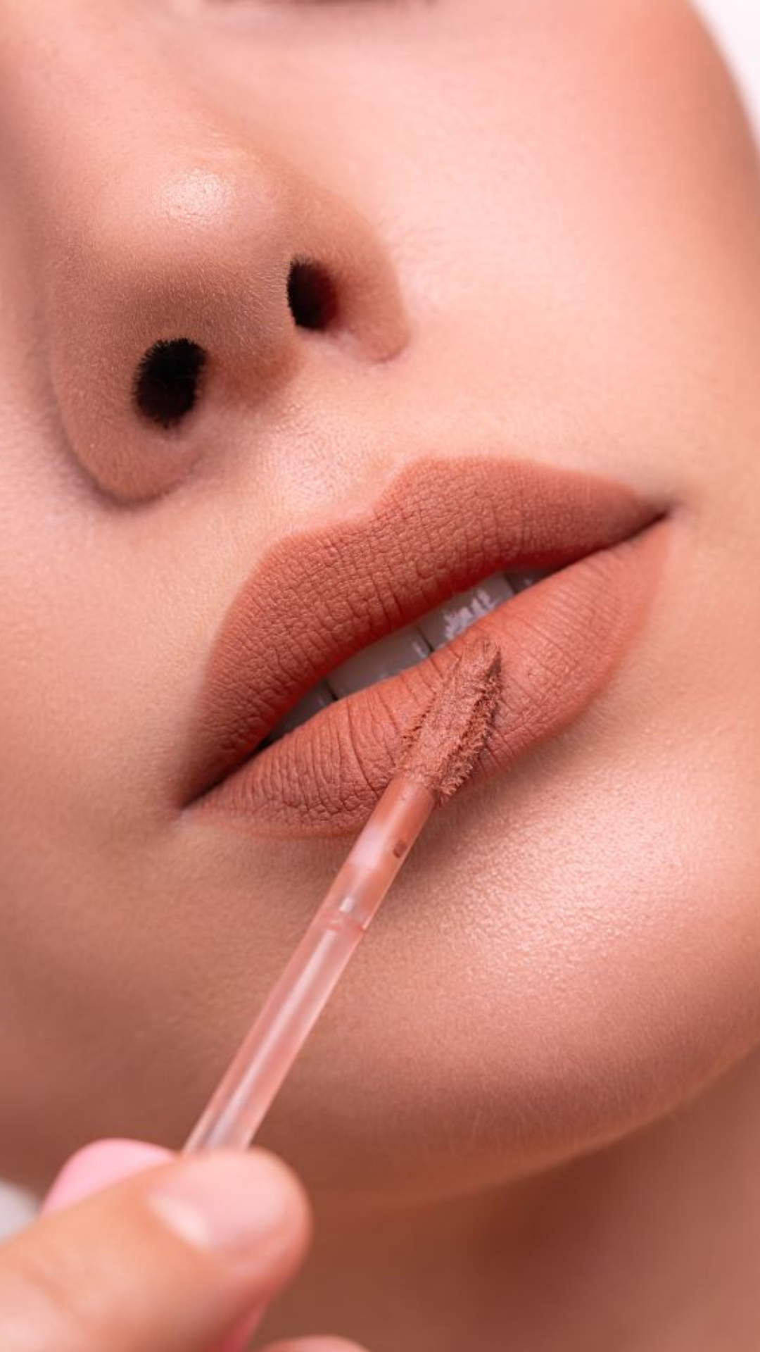 Оксамитова матова помада VELOUR LIP SOUFFLE 02 ROSEWOOD, ZOLA