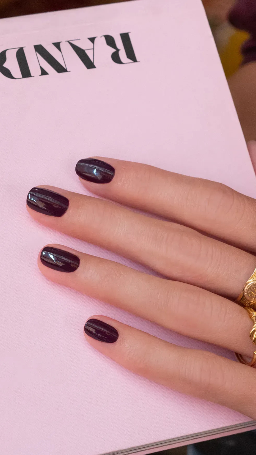 Лак для нігтів з темним баклажановим відтінком Aubergine 15ml, Manucurist