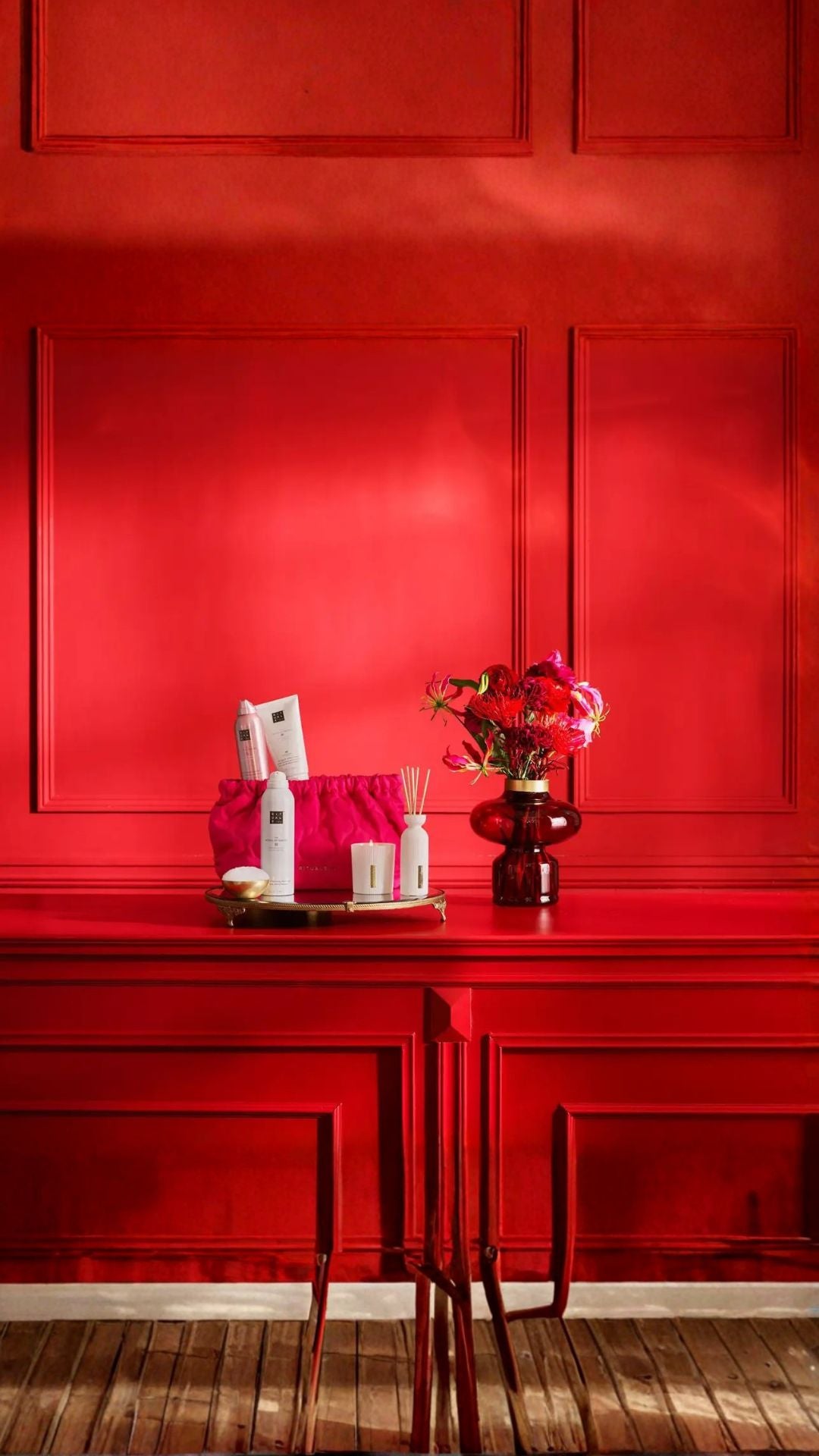 Подарунковий набір Ritual of Sakura Body & Home Set, розмір - L (з косметичкою), Rituals