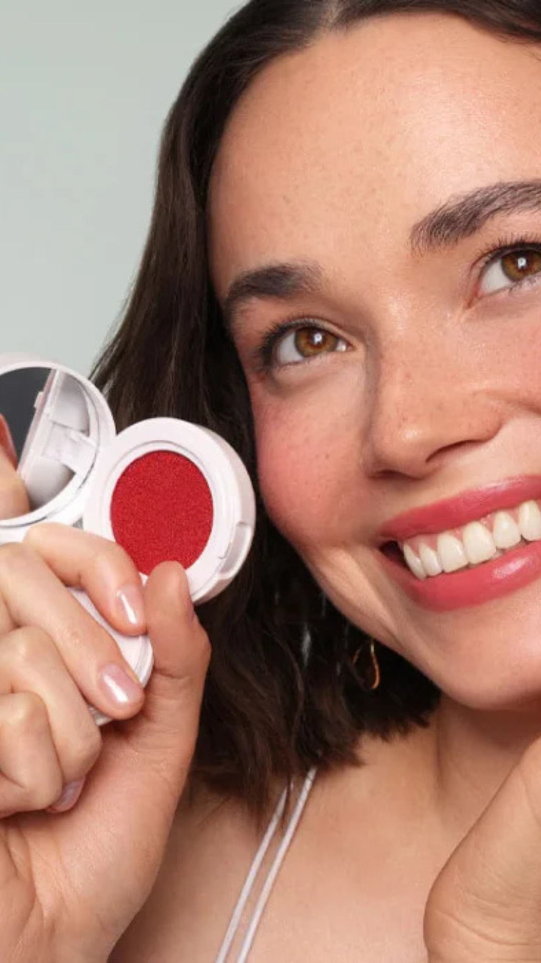 Рум'яна-кушон для лица 02 Raspberry Cloud 4,8g Bloomlight Cushion Blush, LOVRO