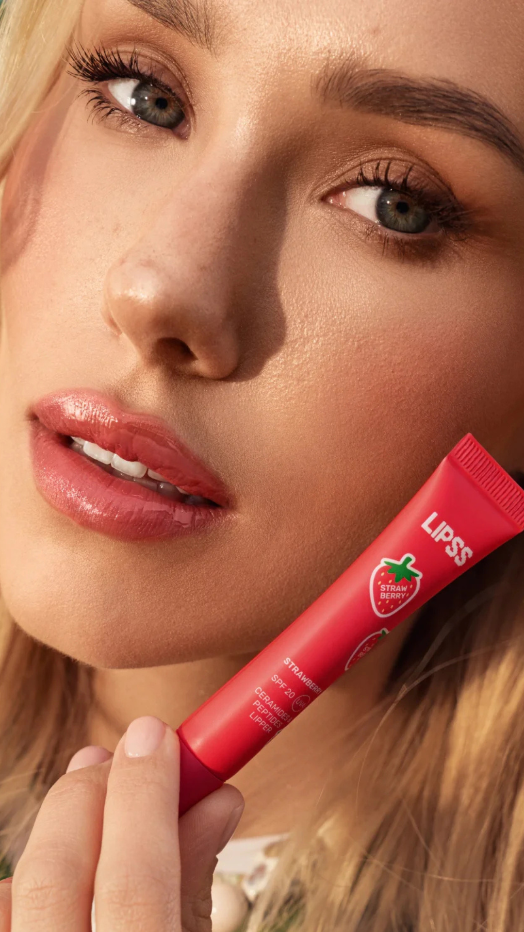 Lipper блиск для губ Strawberry, LIPSS CARE