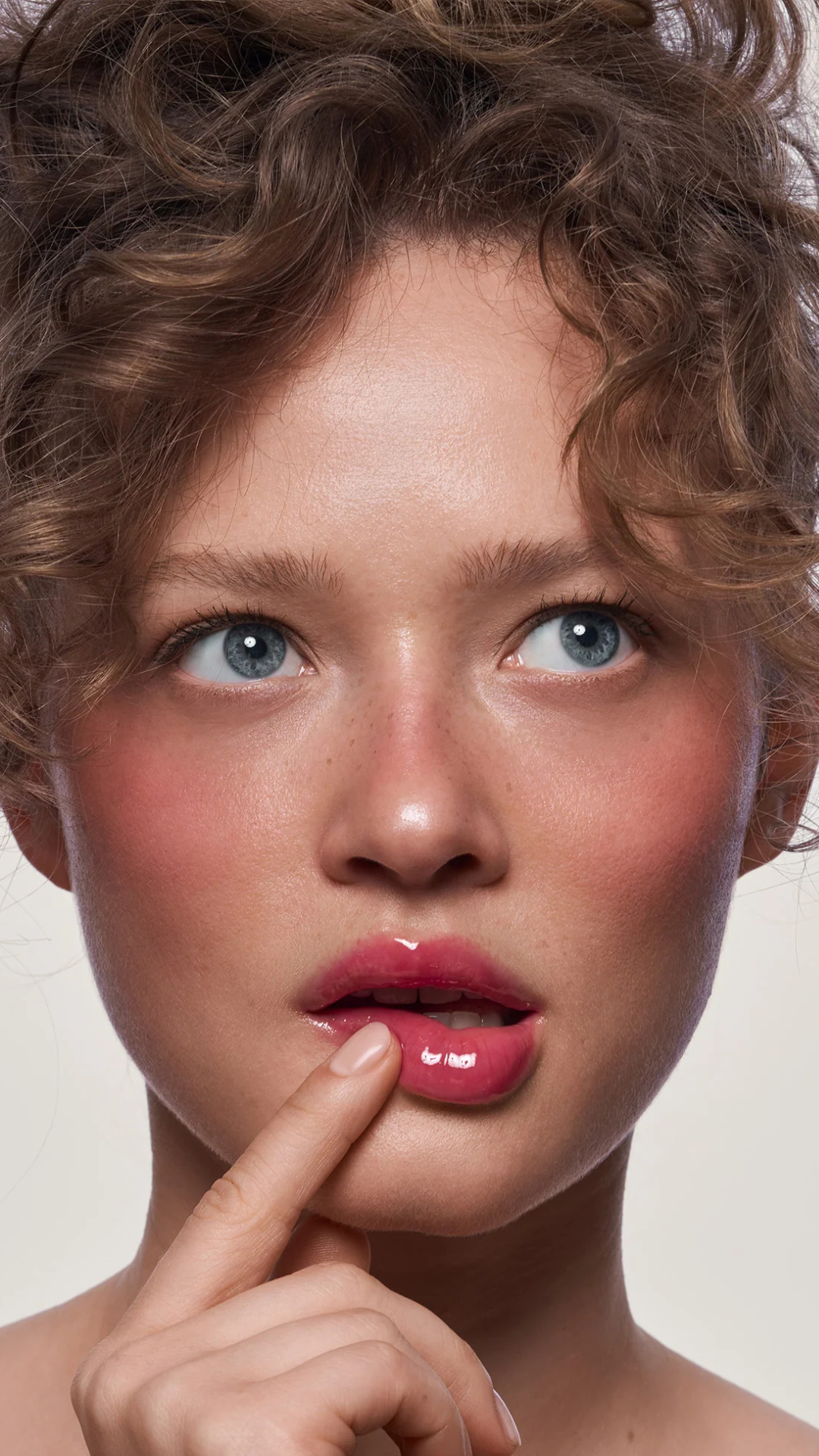 Блиск для губ CBD LIP GLOSS - RASPBERRY, SAYEAH BEAUTY