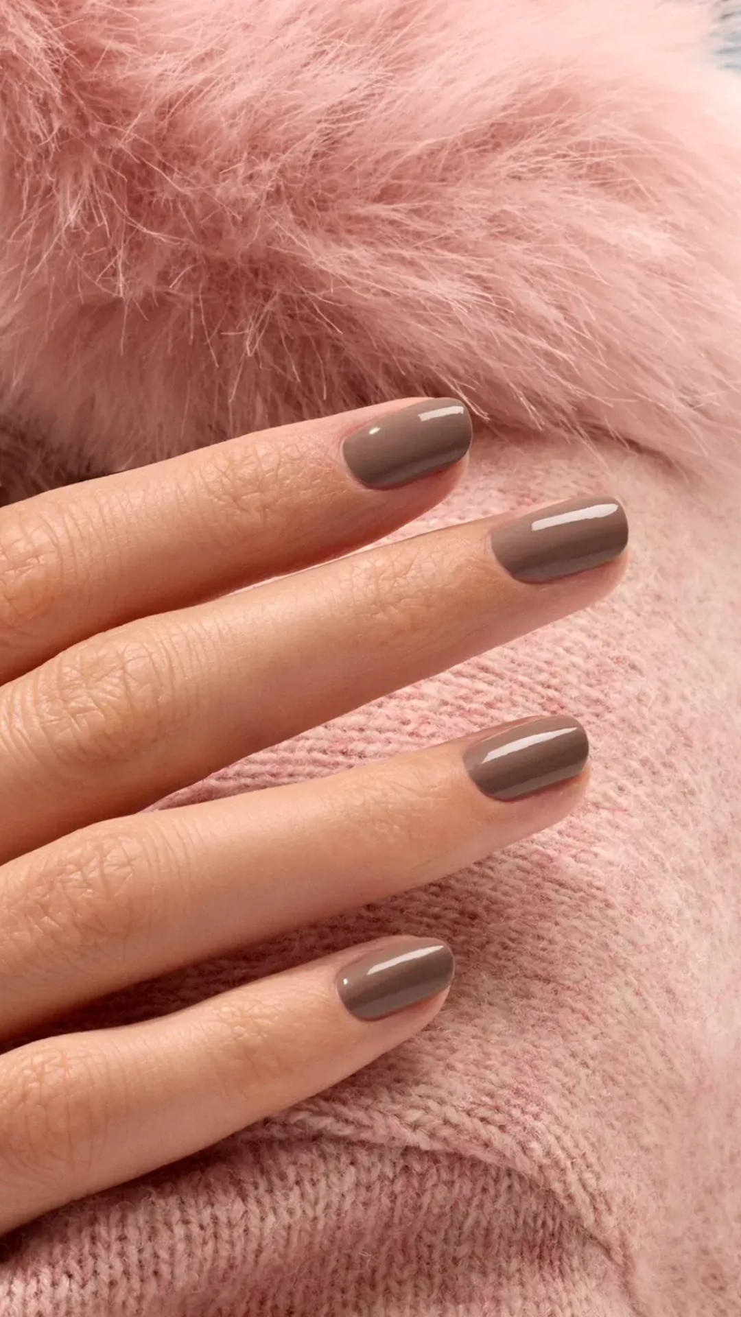 Лак для нігтів з теплим теракотово-коричневим відтінком Freckles  15ml, Manucurist